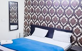 Deluxe Room In Cr Park