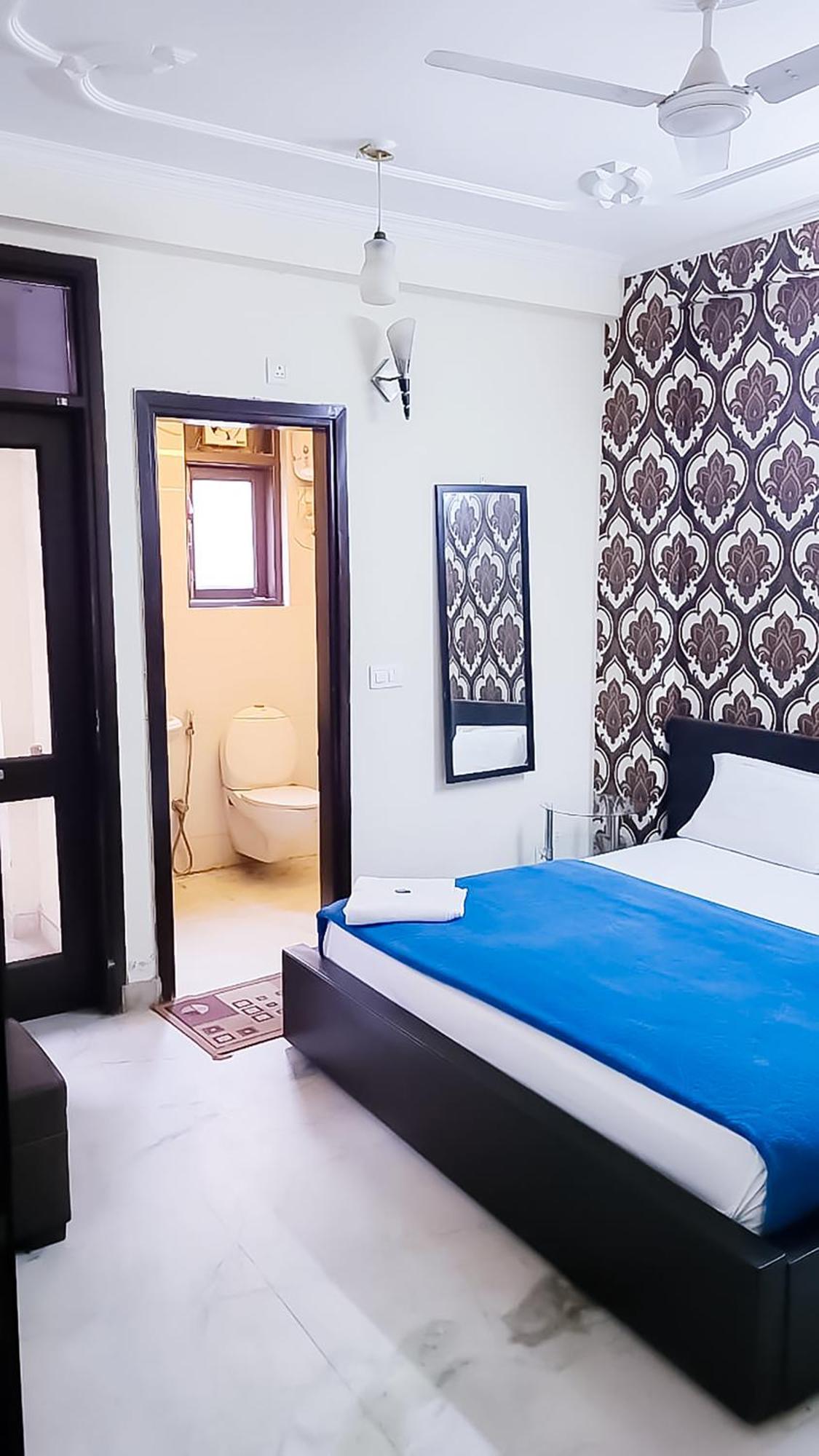 Deluxe Room In Cr Park New Delhi Exterior photo